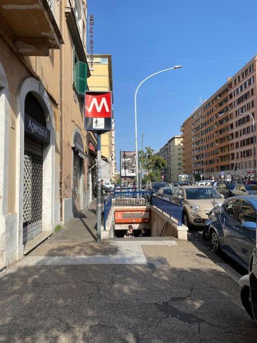 Luminoso Monolocale A 2 Passi Dalla Metro A Daire Roma Dış mekan fotoğraf